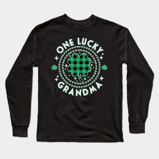 One Lucky Grandma Green Nana Irish Shamrocks St Patricks Day Long Sleeve T-Shirt